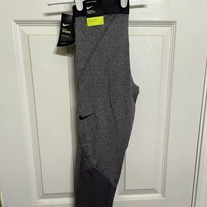 NWT Nike Full Length Leggings